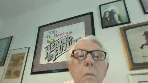 Snapshot of bestshot1951 chatting on 02-06-25, 02:15 bestshot1951 online show from 02-06-25, 02:15