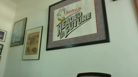 Snapshot of bestshot1951 chatting on 02-14-25, 08:05 bestshot1951 online show from 02-14-25, 08:05