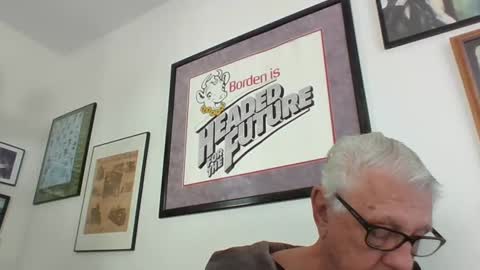 Snapshot of bestshot1951 chatting on 02-17-25, 03:09 bestshot1951 online show from 02-17-25, 03:09