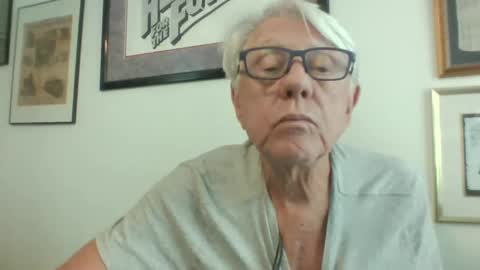 Snapshot of bestshot1951 chatting on 09-27-25, 04:45 bestshot1951 online show from 09-27-25, 04:45