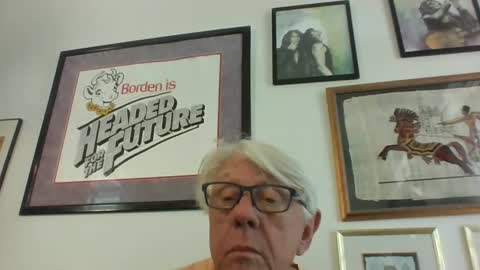Snapshot of bestshot1951 chatting on 10-17-25, 04:09 bestshot1951 online show from 10-17-25, 04:09
