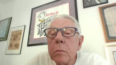 Snapshot of bestshot1951 chatting on 10-27-25, 01:59 bestshot1951 online show from 10-27-25, 01:59