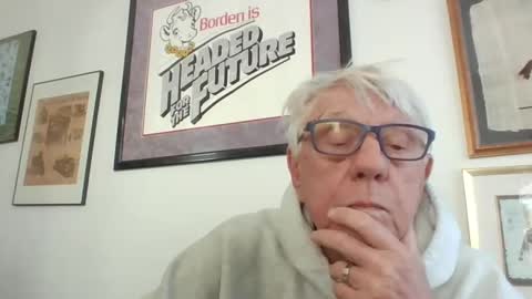 Snapshot of bestshot1951 chatting on 11-11-25, 02:17 bestshot1951 online show from 11-11-25, 02:17