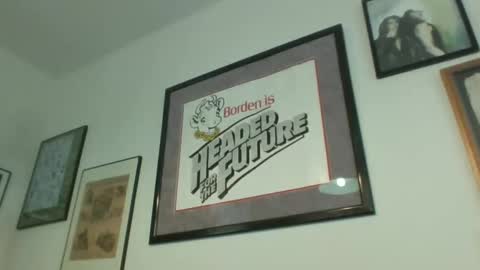 Snapshot of bestshot1951 chatting on 11-26-25, 01:01 bestshot1951 online show from 11-26-25, 01:01