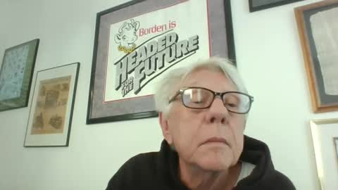 Snapshot of bestshot1951 chatting on 01-14-26, 02:33 bestshot1951 online show from 01-14-26, 02:33