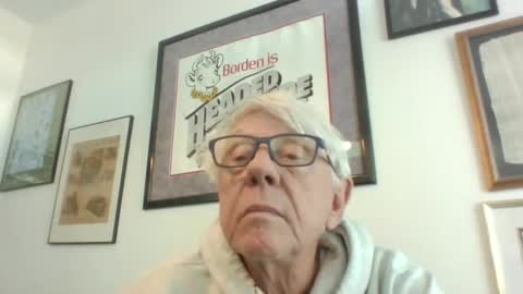 Snapshot of bestshot1951 chatting on 01-16-26, 06:45 bestshot1951 online show from 01-16-26, 06:45