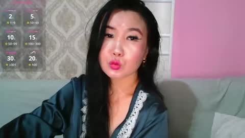 Snapshot of bet_lu chatting on 09-23-25, 08:39 Bet Lu online show from 09-23-25, 08:39