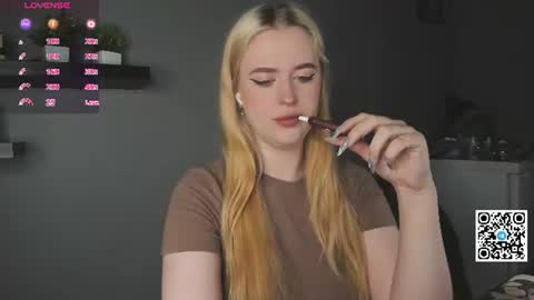 Snapshot of betany_fokss chatting on 07-19-26, 11:19 Bella Schedule GMT2 Mon Tue Wed Thu Fri Sat Sun 8 am from 2pm online show from 07-19-26, 11:19