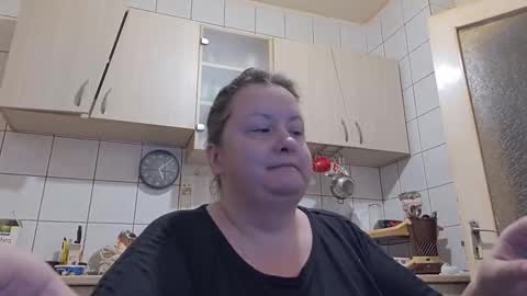 bethnorth online show from 09-28-25, 02:06