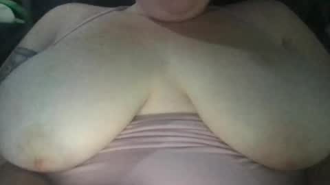 Snapshot of bethw3348 chatting on 09-14-25, 04:50 bethw3348 online show from 09-14-25, 04:50