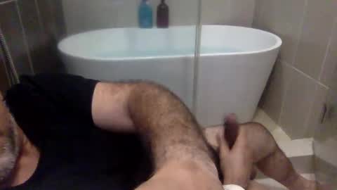 Virtual Gentleman online show from 10-22-25, 11:04