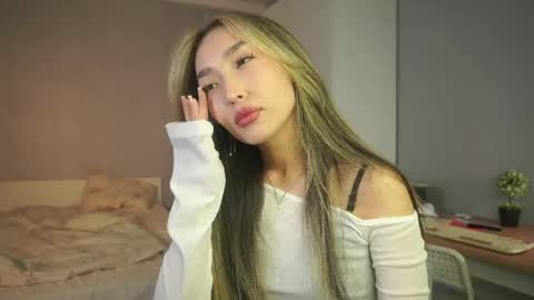 Ur Silly Lawyer Kira online show from 05-29-26, 03:10