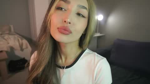 Ur Silly Lawyer Kira online show from 05-30-26, 03:09