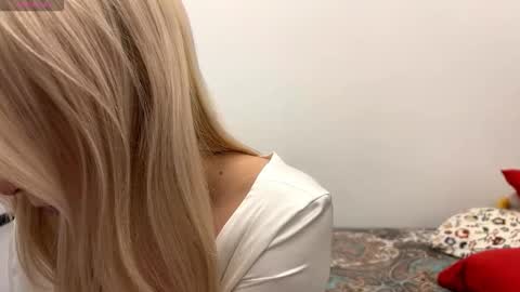 BlondeReka ITS MY 1st DAY HERE online show from 11-15-25, 05:16
