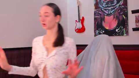 Kelly online show from 07-22-26, 01:52