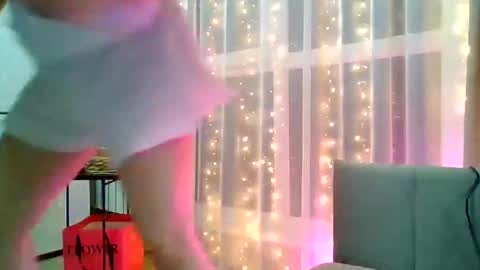 Snapshot of bettyboom13 chatting on 02-03-25, 03:59 Betty online show from 02-03-25, 03:59