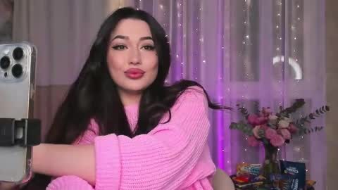 Snapshot of bettyboom13 chatting on 03-10-25, 05:07 Betty online show from 03-10-25, 05:07