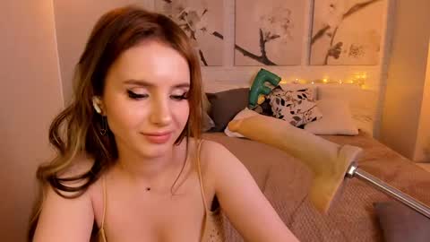 Betty online show from 02-11-25, 04:11