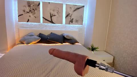 Betty online show from 11-22-25, 08:19