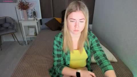 Mila Sweet online show from 11-20-25, 05:07