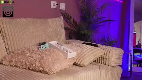 Betty online show from 07-12-26, 04:58