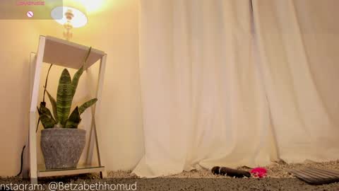 Snapshot of betzabeth_homudr chatting on 12-14-24, 03:40 betzabeth_homudr online show from 12-14-24, 03:40