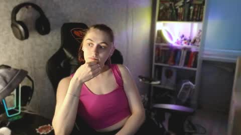 beverly_yay online show from 04-29-26, 06:03