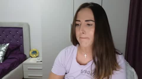   BeyonceDoll       Twitter DollBeyonce    online show from 03-17-26, 07:06