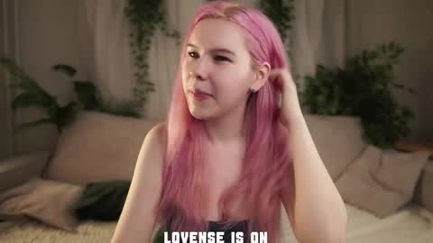 Eliz online show from 11-27-25, 01:29