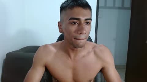 Snapshot of bfernando_05 chatting on 12-20-24, 09:43 BAYRON online show from 12-20-24, 09:43