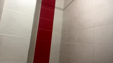 Snapshot of bfernando_05 chatting on 02-02-25, 07:09 BAYRON online show from 02-02-25, 07:09