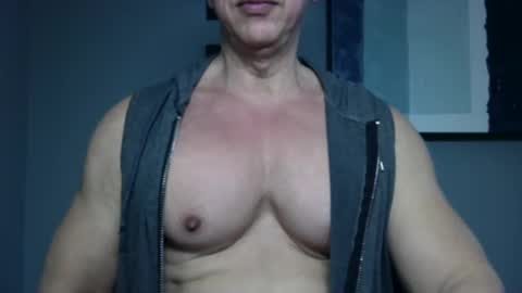 BGDKMUSCLEGUY - SELECTED BY CHATURBATE AS A TOP BROADCASTER FOR 2023 online show from 01-26-25, 06:27