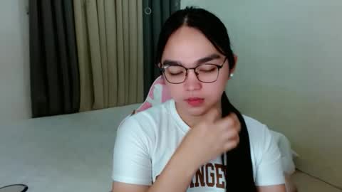 Snapshot of bhabytrans69 chatting on 12-19-25, 08:49 BHABY 3 online show from 12-19-25, 08:49