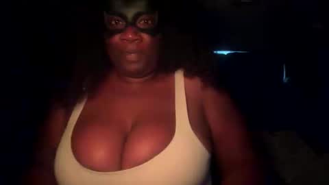 Bianca D online show from 10-29-25, 05:20