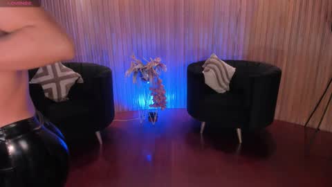 Snapshot of biancapierce_ chatting on 12-04-25, 11:19 Bianca Pierce online show from 12-04-25, 11:19