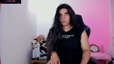 Snapshot of biancastrongg chatting on 11-27-25, 02:08 Biancastrong.. IGThebiancastrong online show from 11-27-25, 02:08