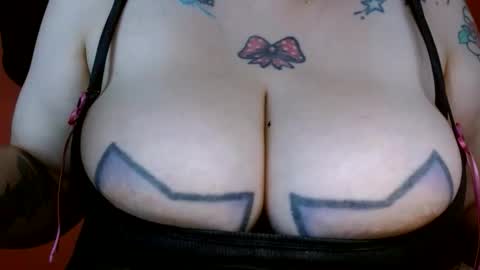 bianca online show from 10-27-25, 02:21