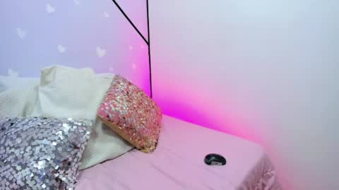 Biannca Diaz online show from 05-24-26, 12:54