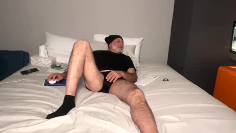 Snapshot of bibabe8 chatting on 09-09-25, 05:07 bibabe8 online show from 09-09-25, 05:07