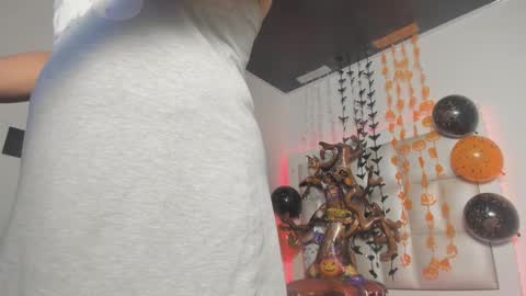 bibiana_js_ online show from 10-15-25, 11:54