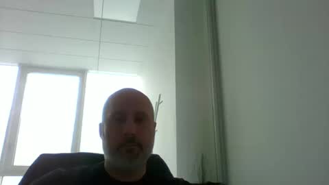 Snapshot of bibigcummer chatting on 03-12-26, 12:11 bibigcummer online show from 03-12-26, 12:11