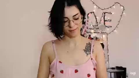 Snapshot of bibitina chatting on 06-10-26, 04:12 innasugarwild online show from 06-10-26, 04:12