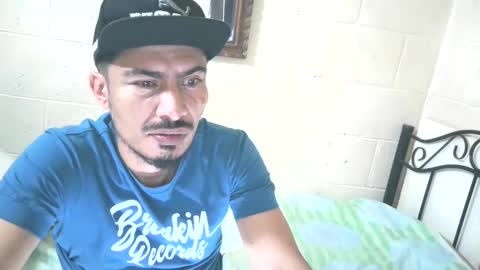 bichopeludo online show from 10-16-25, 07:59