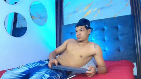 Snapshot of bick_jhonn chatting on 05-29-26, 07:23 Bick Khonn online show from 05-29-26, 07:23