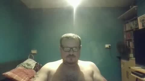 Snapshot of bidan1986 chatting on 10-25-25, 05:19 bigdan1986 online show from 10-25-25, 05:19