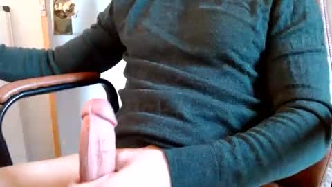 Snapshot of bifitboy chatting on 12-22-25, 03:42 Ryan online show from 12-22-25, 03:42