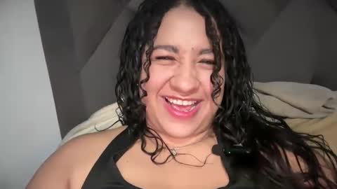 lau li online show from 12-18-25, 05:52