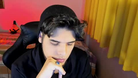 Logan Sprouse online show from 04-11-26, 01:32