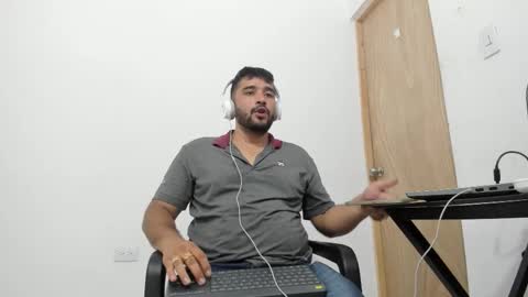 Snapshot of big_dad69 chatting on 12-21-25, 05:31 Tommy online show from 12-21-25, 05:31