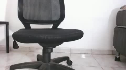 Snapshot of big_masterr chatting on 10-27-25, 05:00 big_masterr online show from 10-27-25, 05:00